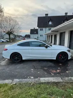 Mercedes-Benz C200  Bild 2