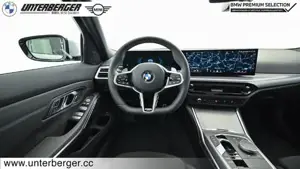 BMW 320d xDrive M Sportpaket // elektr. Anhängerkupplung // Lenkradheizung Bild 10