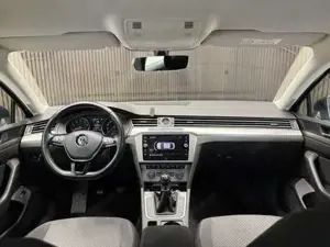 Volkswagen Passat Bild 8