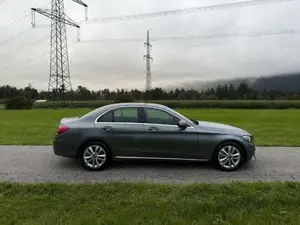 Mercedes-Benz C 180 Bild 9