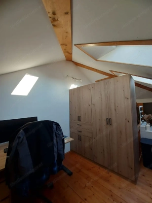 Helle Maisonettenwohnung mit Dachgeschossstudio  Bild 6