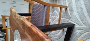 Edler Baumkantentisch Akazienholz, Unikat Bild 2