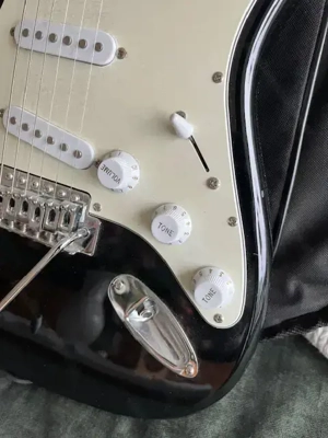  E-Gitarre für Einsteiger zu verkaufen Bild 5