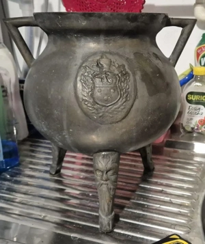 Antikes 3er-Set Prunk-Kessel (Grapen)   Massiv Bronze Messing mit Adelswappen Bild 6