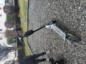 E scooter s9 pro nightled mitt handy app Bild 2