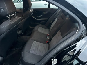 Mercedes C 180  Bild 3