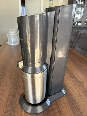 SodaStream Crystal - Wassersprudler inkl. 3 Glasflaschen