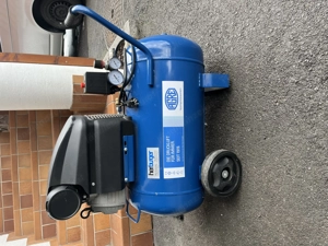 AGRE Kompressor worker 50 plus zu verkaufen 