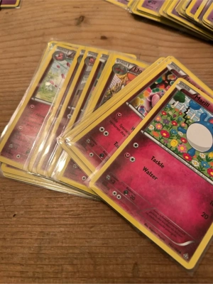 Vintage Pokémon Karten 419 Stück  Stückpreis 0,50 Euro