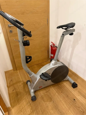 Heimtrainer Fahrrad Ergometer