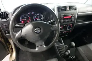 Suzuki Jimny Bild 5