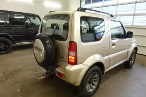 Suzuki Jimny Bild 18