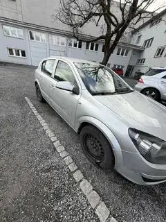 Opel Astra Bild 8