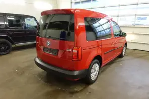 VW Caddy Bild 6