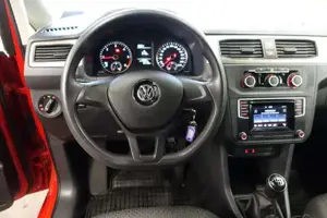 VW Caddy Bild 16