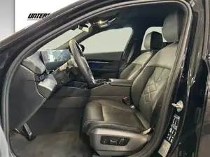 BMW 520d xDrive Limousine // M Sportpaket // Anhängerkupplung // Panoramadach Bild 6