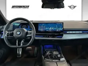 BMW 520d xDrive Limousine // M Sportpaket // Anhängerkupplung // Panoramadach Bild 7