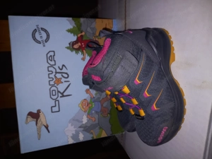 Lowa Wanderschuh in Größe 23 Bild 2