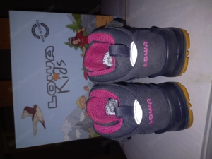 Lowa Wanderschuh in Größe 23 Bild 3