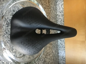 Fahrradsättel 3 x Mal Bild 2