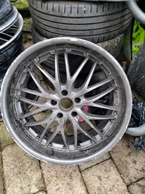  Felgen und Autoreifen Bild 2