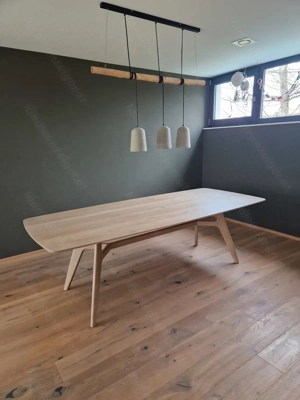 Lampe aus Beton und Holz