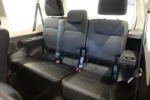 Mitsubishi Pajero Bild 13