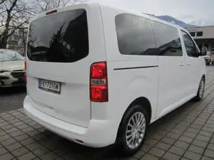 Opel Vivaro Bild 8