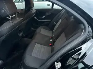 Mercedes C 180  Bild 4