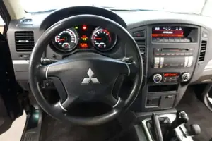 Mitsubishi Pajero Bild 5