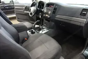 Mitsubishi Pajero Bild 10