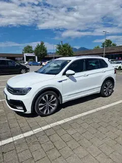VW Tiguan 2.0tdi 4motion r-line Bild 3