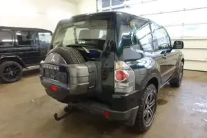 Mitsubishi Pajero Bild 15
