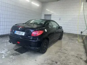 Peugeot 206 Bild 2