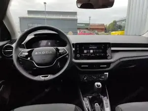 Skoda Fabia Sondermodell 130 Jahre 1.0 MPI 80 PS Virtuell C... Bild 8