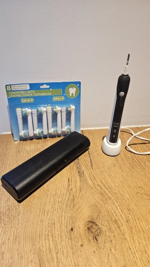 Elektrische Zahnbürste Oral B Bild 2