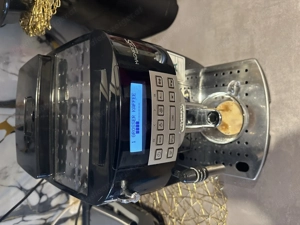 DeLonghi Magnifica ECAM 22.366.B schwarz Kaffeemaschine  Bild 2