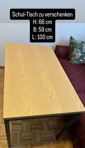 Schultisch Couchtisch zu verschenken