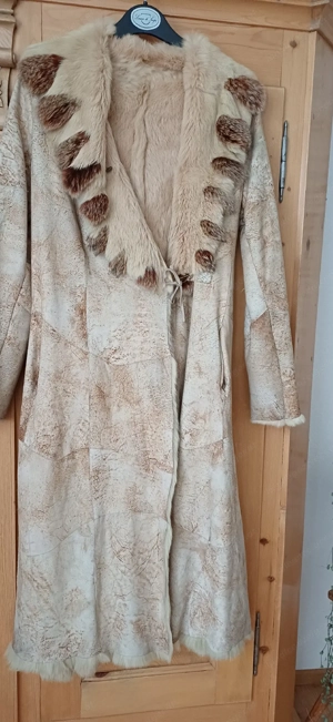 Exclusiver weicher Mantel. Bild 5