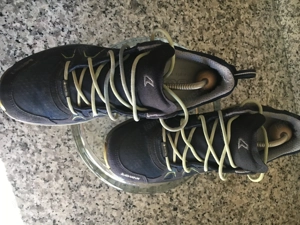 Lowa Turnschuhe Gore - Tex Größe 41,5 Bild 5