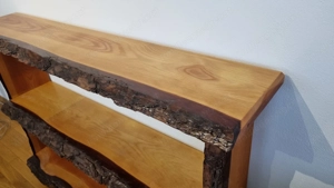 Regal aus massiver Lärche mit Rinde Bild 5