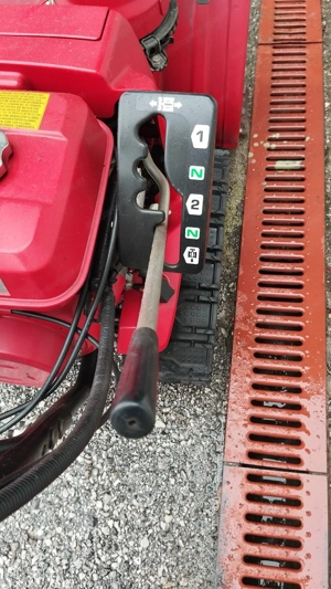 Honda Schneefräse mit Schneeschild Bild 10