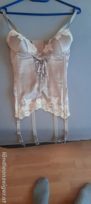 Zu verkaufen, Corsage  Bild 2