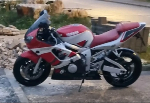 Suche eine Yamaha R6