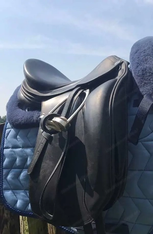 Dressursattel Erreplus Adelinde, 17,5 Bild 7