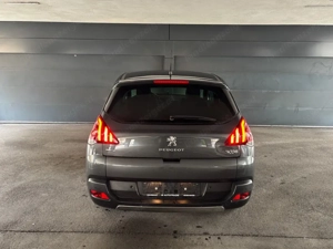 Peugeot 3008 Style 1.6 Bild 3