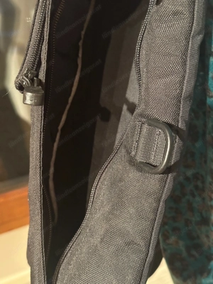 Camelbak "Maximum Gear" Trinkrucksack - schwarz - neuwertig Bild 5