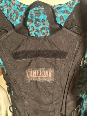 Camelbak "Maximum Gear" Trinkrucksack - schwarz - neuwertig Bild 3
