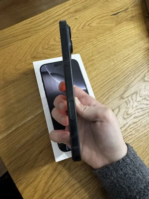 iPhone 16 Pro Max 256GB Black Titanium Bild 2