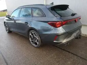 Cupra Leon Sportstourer 2.0 TSI 245 kW 4Drive VZ Kombi 2.0TSI DSG 4x4 A... Bild 3